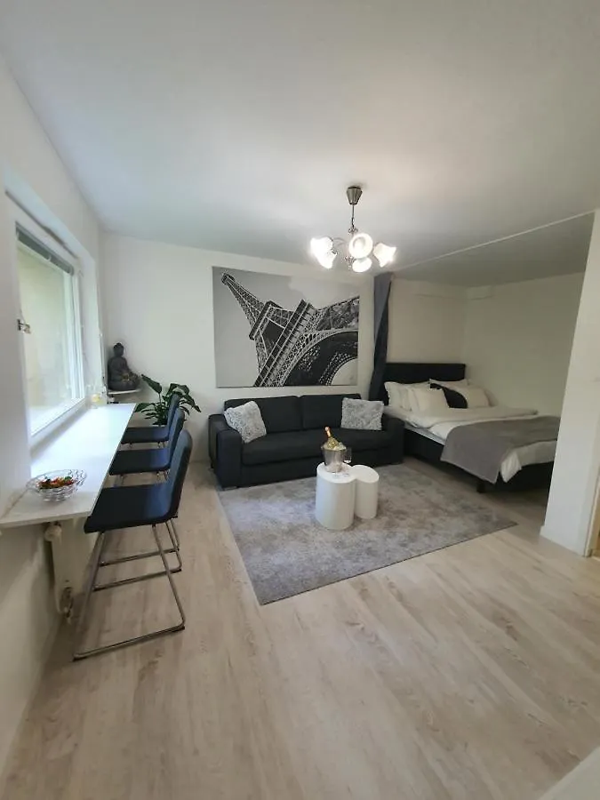 Close To The Metro And The Beach!!! With A View Of The Scandinavian Forest Stockholm